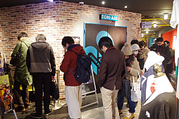 画像ギャラリー No.009のサムネイル画像 / 「GOD EATER」シリーズ8周年を記念して「GOD EATER 8th ANNIVERSARY CAFE with CODE VEIN」がオープン。店内の様子や初日の先行体験をレポート