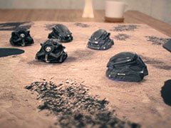 ［TGS 2016］ミニロボ部隊をスマホで操作。リアルタイム戦略ボードゲーム「CODE HORIZON」が展示されていたミラブースを紹介