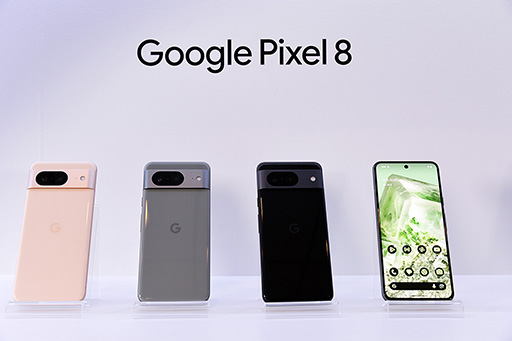画像ギャラリー No.001のサムネイル画像 / Googleの新スマホ「Pixel 8」「Pixel 8 Pro」が10月12日に発売。従来製品から筐体サイズが小型化