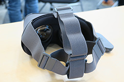 画像ギャラリー No.007のサムネイル画像 / Google,スマートフォン組み込み型VR HMD「Daydream View」を1万2000円で国内発売。第2世代モデル