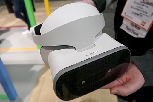 画像ギャラリー No.003のサムネイル画像 / ［GDC 2018］Daydream対応では世界初となるスタンドアロン型VR HMD「Mirage Solo with Daydream」を体験してみた