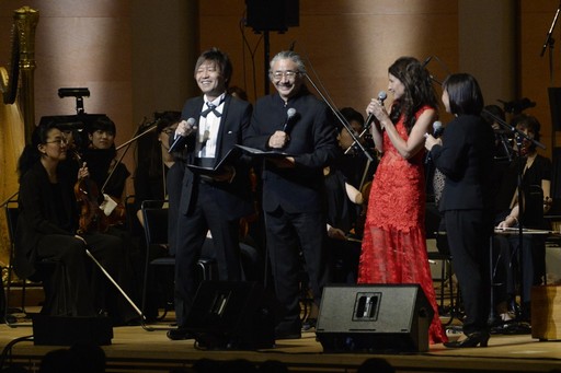 画像ギャラリー No.019のサムネイル画像 / 「FFXIV」初のオーケストラコンサート「FINAL FANTASY XIV ORCHESTRA CONCERT 2017 -交響組曲エオルゼア-」開催。光の戦士が涙した初日公演をレポート