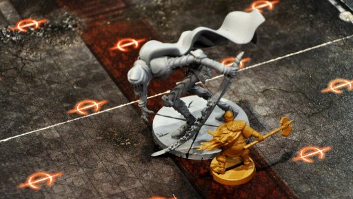 画像ギャラリー No.012のサムネイル画像 / ［SPIEL’16］「DARK SOULS」の難度と興奮を協力プレイで実現。ボードゲーム版「Dark Souls The Board Game」試遊レポート