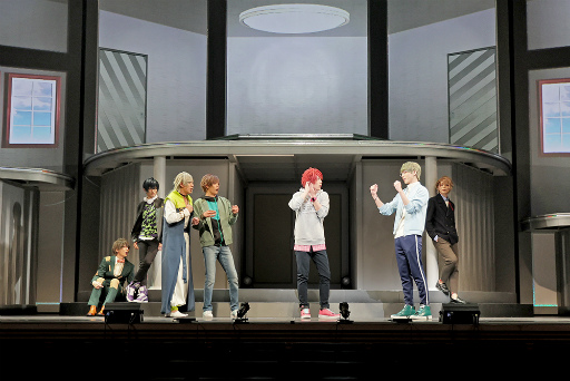 画像ギャラリー No.002のサムネイル画像 / 本日開幕した「MANKAI STAGE『A3!』ACT2!〜SPRING 2022〜」の舞台写真&キャストコメントを公開