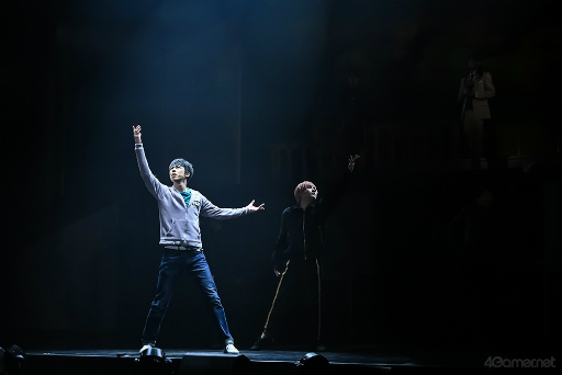 画像ギャラリー No.004のサムネイル画像 / 「MANKAI STAGE『A3!』ACT2! 〜WINTER 2024〜」ゲネプロレポート。信頼しあう劇団員たちの絆が,最高の芝居を作る新生冬組公演