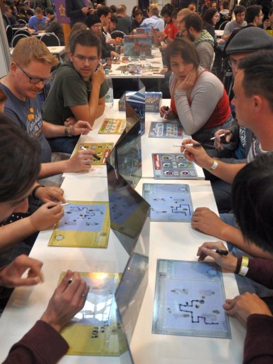 画像ギャラリー No.004のサムネイル画像 / ［SPIEL'16］近未来を舞台にした潜水艦ボードゲーム「CAPTAIN SONAR」プレイレポート。勝利の鍵は，乗組員の連係にあり