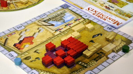 画像ギャラリー No.007のサムネイル画像 / ［SPIEL’16］QUEEN Gamesが贈る新作アブストラクトゲーム「GL&Uuml;X」試遊レポート。建築ゲームの「Monument World」も合わせて紹介