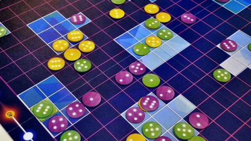画像ギャラリー No.015のサムネイル画像 / ［SPIEL’16］QUEEN Gamesが贈る新作アブストラクトゲーム「GL&Uuml;X」試遊レポート。建築ゲームの「Monument World」も合わせて紹介