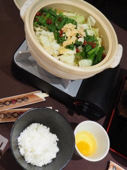 画像ギャラリー No.005のサムネイル画像 / 「ツキノ芸能プロダクション」の公式カフェ「『池袋月野亭』〜師走鍋本舗〜」をレポート。2020年11月までテーマの異なるカフェが楽しめる