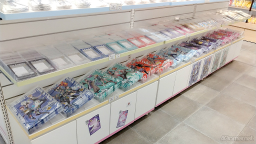 画像ギャラリー No.019のサムネイル画像 / ツキプロの期間限定ショップ「TSUKIPRO SHOP in HARAJUKU」内覧会レポート。“COT部”をテーマにツキコットや研究員姿のタレントが登場