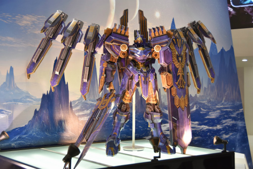 画像ギャラリー No.002のサムネイル画像 / ［G-Star 2016］騎士風のロボットが巨大な武器をぶん回す。それだけでインパクト抜群な「Azera: Iron Heart」を紹介