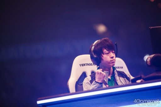 画像ギャラリー No.019のサムネイル画像 / ［EVO2017］「UMvC3」「BBCF」など5種目の優勝者が決定する最終日Twitterまとめ。4種目の優勝者が決定，「ストV」には日本人選手5名が出場