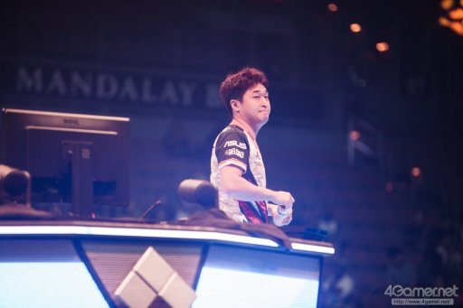 画像ギャラリー No.046のサムネイル画像 / ［EVO2017］「UMvC3」「BBCF」など5種目の優勝者が決定する最終日Twitterまとめ。4種目の優勝者が決定，「ストV」には日本人選手5名が出場