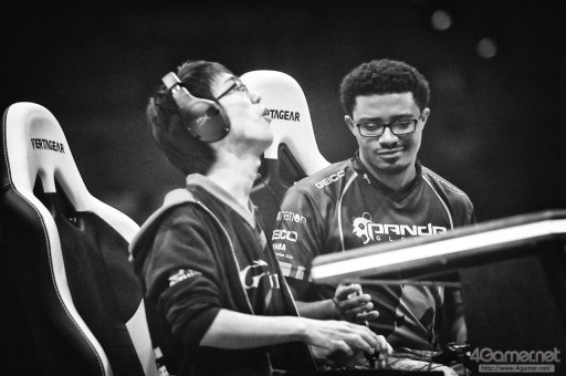 画像ギャラリー No.077のサムネイル画像 / ［EVO2017］「UMvC3」「BBCF」など5種目の優勝者が決定する最終日Twitterまとめ。4種目の優勝者が決定，「ストV」には日本人選手5名が出場