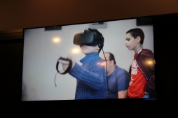 画像ギャラリー No.010のサムネイル画像 / ［GDC 2018］恐竜世界をVRで冒険できる。「ARK Park」ローンチイベントレポート