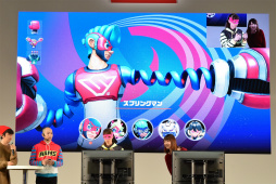 画像ギャラリー No.011のサムネイル画像 / Nintendo Switch 体験会の「ARMS」紹介ステージをレポート。椿姫彩菜さんが特訓を受けて“ARMSレディ＆ボーイ”に挑戦