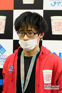画像ギャラリー No.001のサムネイル画像 / ［EVO Japan］いろいろな人と戦って勝ちたい――またしてもチャンピオンベルトを返上した「ARMS」部門優勝のPega選手インタビュー