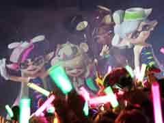 ［闘会議2018］「スプラトゥーン2」テンタクルズ初の人間界ライブ“ハイカライブ”をレポート。後半はシオカラーズも登場