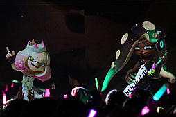 画像ギャラリー No.006のサムネイル画像 / ［闘会議2018］「スプラトゥーン2」テンタクルズ初の人間界ライブ“ハイカライブ”をレポート。後半はシオカラーズも登場