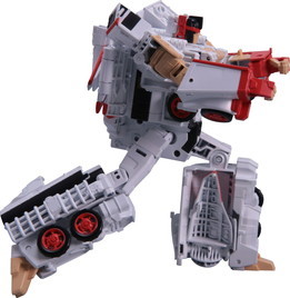画像ギャラリー No.020のサムネイル画像 / トランスフォーマーが「ストII」ファイターをスキャン。リュウ風のコンボイや春麗風のアーシーが2018年5月に発売
