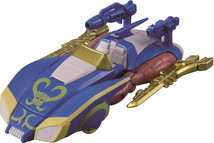 画像ギャラリー No.044のサムネイル画像 / トランスフォーマーが「ストII」ファイターをスキャン。リュウ風のコンボイや春麗風のアーシーが2018年5月に発売