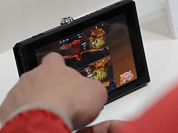 画像ギャラリー No.003のサムネイル画像 / 「みんなでワイワイ！スペランカー」をテーブルモードでプレイ。Nintendo Switchだからこそ生まれるコミュニケーションが面白い
