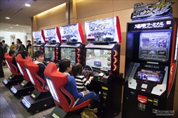 画像ギャラリー No.016のサムネイル画像 / アーケードゲーム全国大会「闘神祭2017」,20タイトルもの種目で新たな闘神が誕生した大会の模様をフォトレポートでお届け