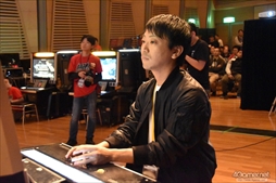 画像ギャラリー No.303のサムネイル画像 / アーケードゲーム全国大会「闘神祭2017」,20タイトルもの種目で新たな闘神が誕生した大会の模様をフォトレポートでお届け