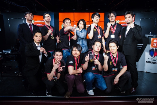 画像ギャラリー No.056のサムネイル画像 / 「GGXrd」「BBCF」の2017年における優秀選手が集結。「ARC SYSTEM WORKS FIGHTING GAME AWARD 2017」イベントレポート