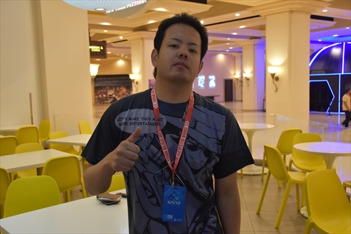 画像ギャラリー No.002のサムネイル画像 / ［EVO2018］「GUILTY GEAR Xrd REV 2」決勝は6日0：00開始。同部門初の連覇を目指すおみと選手に意気込みを聞いた