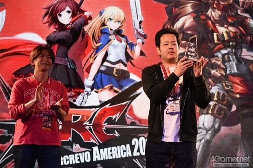 画像ギャラリー No.038のサムネイル画像 / 海外勢との交流が何よりの喜び――ARCREVO WORLD TOUR決勝大会「GUILTY GEAR Xrd Rev 2」部門優勝,おみと選手インタビュー