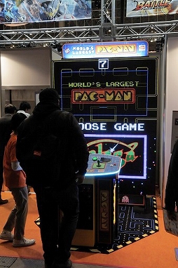 画像ギャラリー No.012のサムネイル画像 / ［JAEPO2017］「THE WALKING DEAD」や「WORLD'S LARGEST PAC-MAN」など，バンダイナムコブースで遊べる3タイトルを紹介