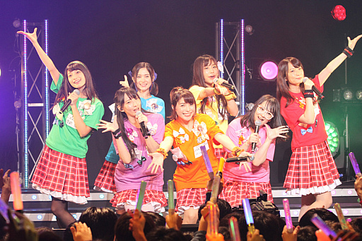 画像ギャラリー No.007のサムネイル画像 / 「イロドリミドリ LIVE'17〜第1話『Still Going On!!!!!!!』〜」をレポート。「CHUNITHM」発のガールズバンドが，24曲を熱く歌い上げた