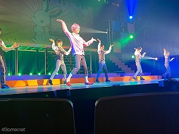 画像ギャラリー No.017のサムネイル画像 / 舞台「アニドルカラーズ キュアステージ SHUFFLE REVUE」ゲネプロレポート。飛んで跳ねて笑顔満開なアニドルに注目！