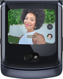 画像ギャラリー No.003のサムネイル画像 / Motorola，折りたたみ式スマートフォン「razr 5G」を国内発売。価格は税込約18万円に