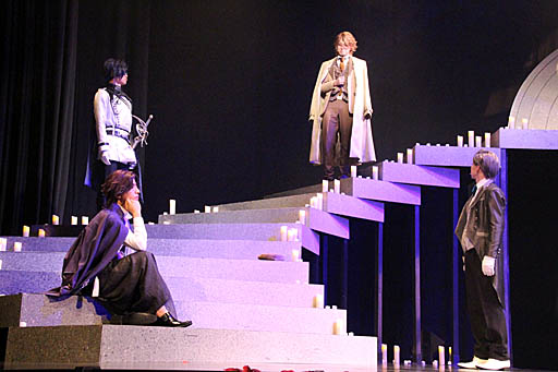 画像ギャラリー No.010のサムネイル画像 / 「イケメンヴァンパイア ◆偉人たちと恋の誘惑 THE STAGE 〜Episode.0〜」は,あなたと恋に落ちる前の吸血鬼の物語――MADE/ジャニーズJr.も登場したゲネプロの模様をお届け!