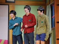 松野家，崩壊の危機――？　6つ子たちが本領発揮した喜劇「おそ松さん」ゲネプロ公演をレポート