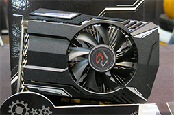 画像ギャラリー No.010のサムネイル画像 / ASRockが同社初のグラフィックスカード「Phantom Gaming」発表イベントを秋葉原で開催。他社製品よりも高クロックでの動作をアピール