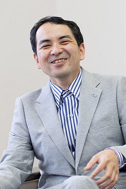 画像ギャラリー No.003のサムネイル画像 / 「信長の野望・大志」では,武将の“人間味”を表現する。小山宏行プロデューサーと木股浩司ディレクターへのインタビュー