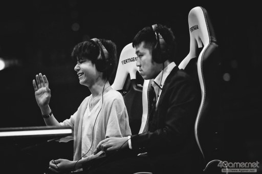 画像ギャラリー No.001のサムネイル画像 / ［EVO2017］決勝は2人で楽しみながら対戦できた――「BLAZBLUE CENTRALFICTION」部門の優勝者，りゅうせい選手にインタビュー