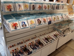 画像ギャラリー No.017のサムネイル画像 / 「うたの☆プリンスさまっ♪」のコンセプトショップ「SHINING STORE」が全国4か所で6月23日から順次開催。原宿店の内覧会をレポート