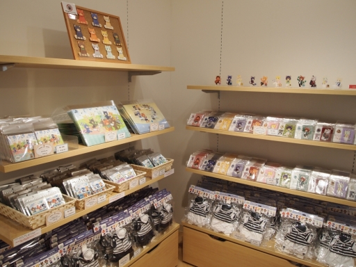 画像ギャラリー No.022のサムネイル画像 / 「うたの☆プリンスさまっ♪」のコンセプトショップ「SHINING STORE」が全国4か所で6月23日から順次開催。原宿店の内覧会をレポート