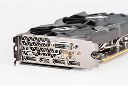 画像ギャラリー No.011のサムネイル画像 / 「ZOTAC GAMING GeForce RTX 2070 OC MINI」を試す。ちょっと短尺RTX 2070カードは消費電力の低さと動作の静かさに注目したい