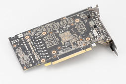 画像ギャラリー No.017のサムネイル画像 / 「ZOTAC GAMING GeForce RTX 2070 OC MINI」を試す。ちょっと短尺RTX 2070カードは消費電力の低さと動作の静かさに注目したい