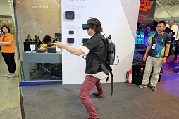画像ギャラリー No.012のサムネイル画像 / VR向けリュック型PC「背負えラブルパソコン」の最後の砦。ZOTAC「VR GO 3.0」