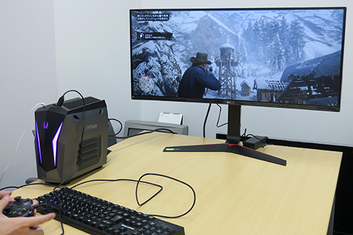 画像ギャラリー No.025のサムネイル画像 / ZOTACのゲーマー向け小型PC「MEK MINI」フォトレビュー。小さいのにRTX 2070搭載のパワフルなPCを試す