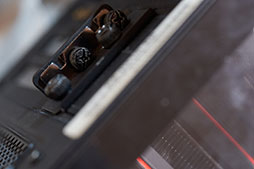 画像ギャラリー No.011のサムネイル画像 / RTX 3070カードでも比較的小さい「ZOTAC GAMING GeForce RTX 3070 Twin Edge」を試す。PCケースのサイズに左右されにくいのがポイントだ