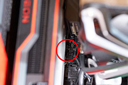 画像ギャラリー No.013のサムネイル画像 / RTX 3070カードでも比較的小さい「ZOTAC GAMING GeForce RTX 3070 Twin Edge」を試す。PCケースのサイズに左右されにくいのがポイントだ