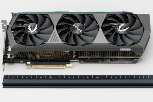 画像ギャラリー No.010のサムネイル画像 / ZOTAC「GeForce RTX 3080 Ti AMP Holo」レビュー。新世代の“AMP”モデルはNVIDIA純正にどこまで差を付けられるのか