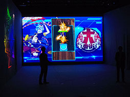 画像ギャラリー No.007のサムネイル画像 / XFLAGスタジオの新作アプリ「ファイトリーグ」の記者発表会をレポート。GACKTさんとタカアンドトシが激突した開幕戦の行方は?